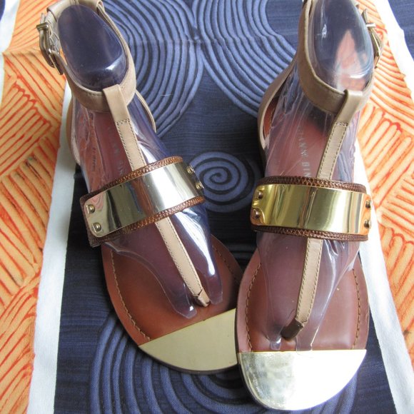 Gianni Bini Gold Lainey T-strap Sandal - Picture 2 of 10